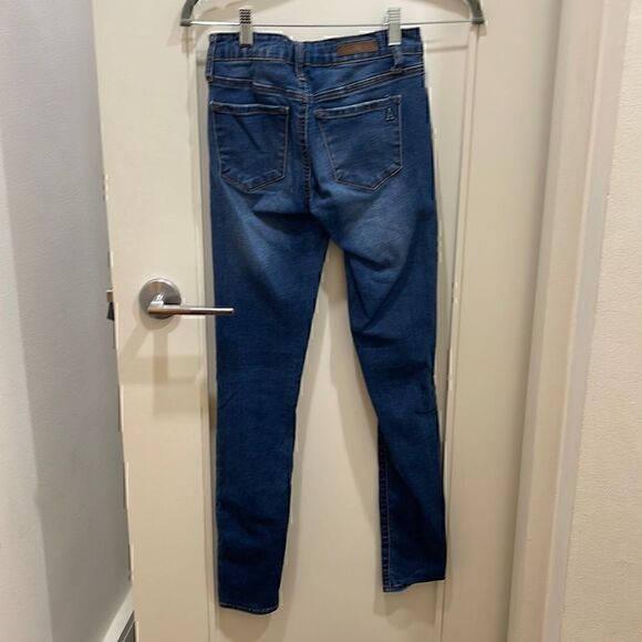 Article of society ripped Skinny Jeans - Size 24 - Picture 2 of 8